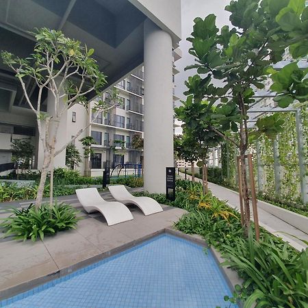 Highpark Suites At Petaling Jaya, Kelana Jaya By Plush Exteriör bild