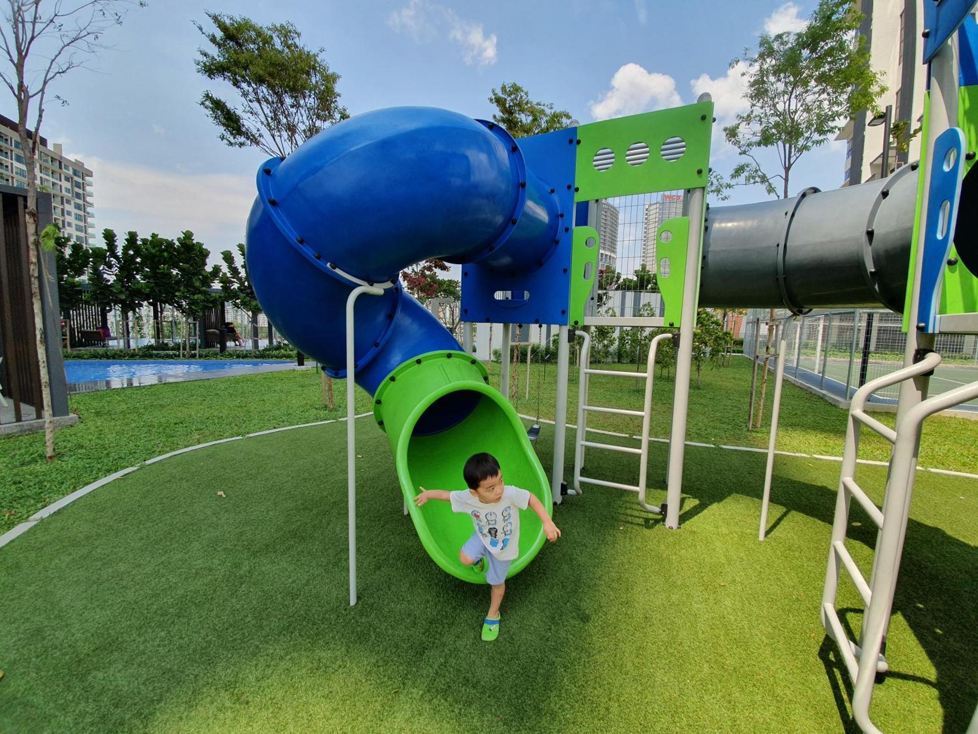 Highpark Suites At Petaling Jaya, Kelana Jaya By Plush Exteriör bild