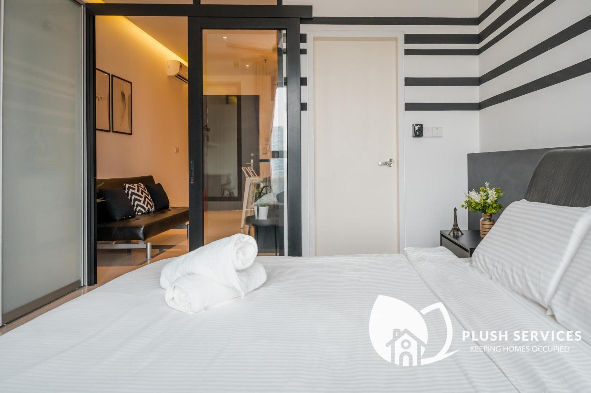 Highpark Suites At Petaling Jaya, Kelana Jaya By Plush Exteriör bild